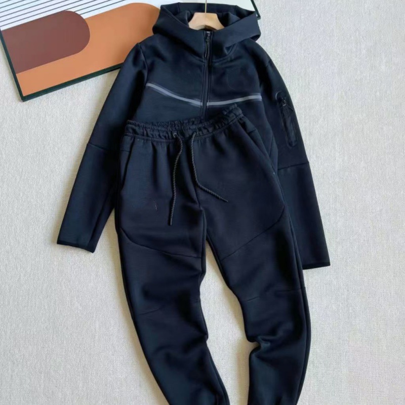 Traje deportivo de ocio de tendencia de otoño e invierno para hombres de 25 años