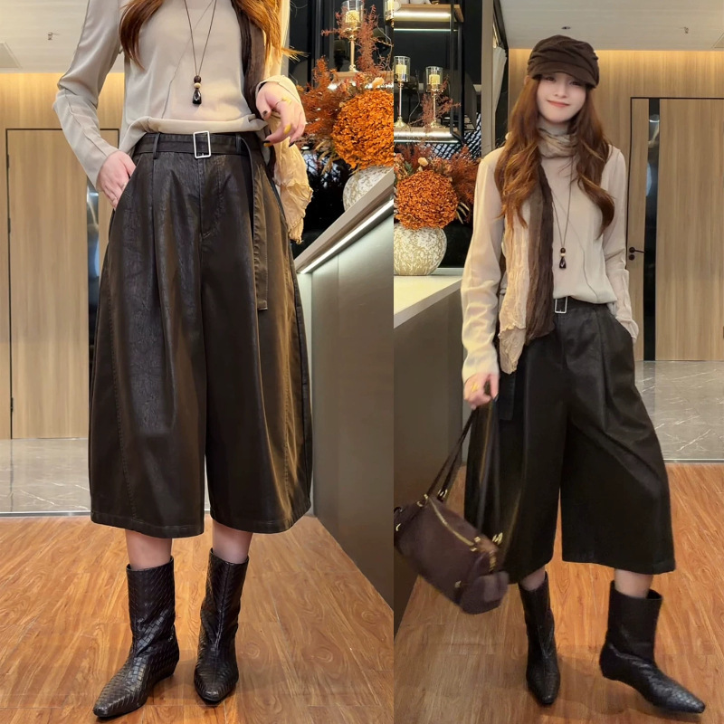Loose wide-leg pants, the hottest pants of 2026, fashionable Maillard brown leather pants, cropped pants for petite women, boot-cut pants, autumn collection