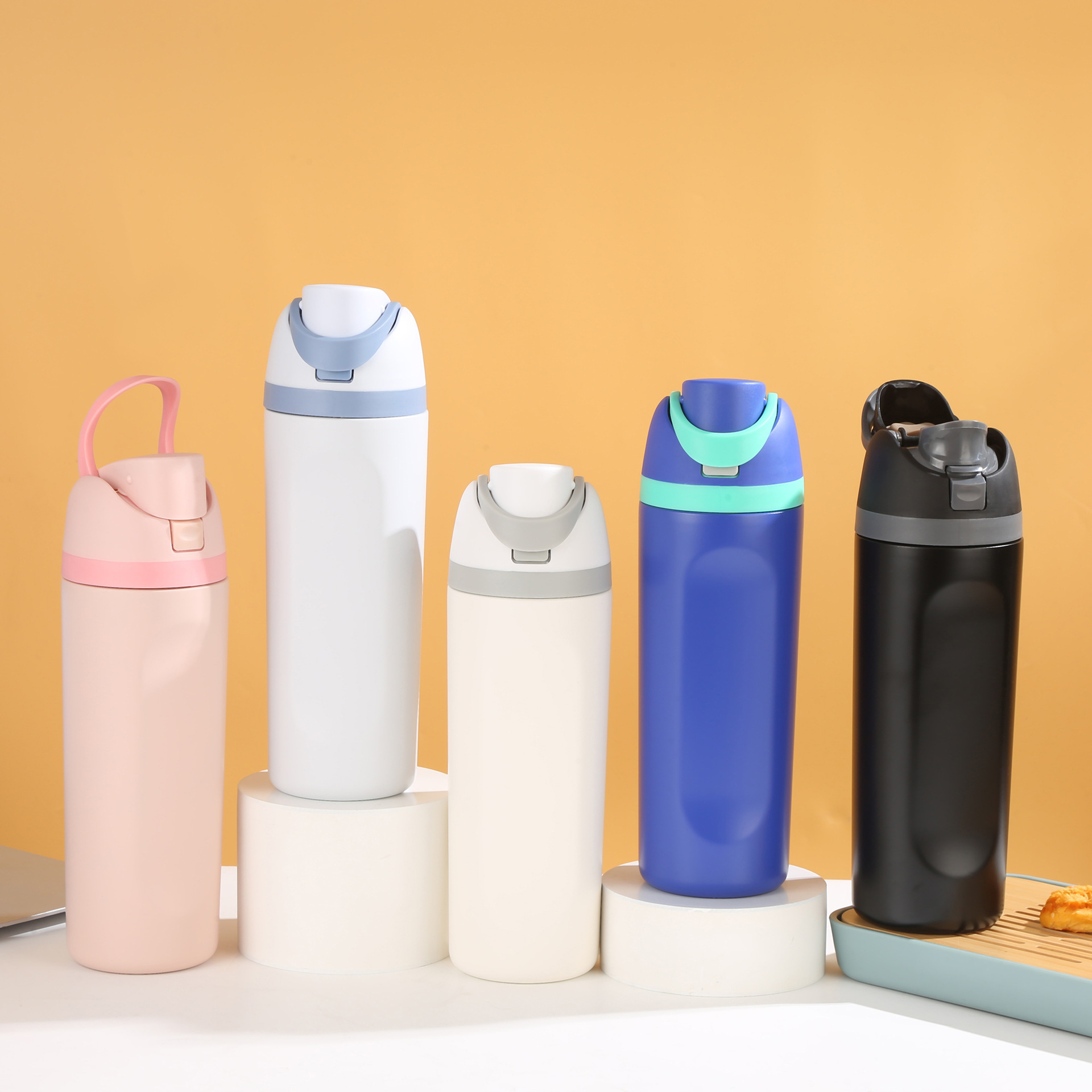 Taza de manija de gran capacidad transfronteriza Taza de agua deportiva de acero inoxidable 304 Taza termo portátil Botella de agua para deportes al aire libre al por mayor