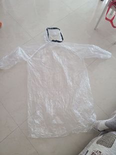 Direct Supply from the Manufacturer: Disposable Pe Protective Suits, Disposable Pe Black Coveralls, Thickened Large-Size Waterproof and Dustproof Raincoats
