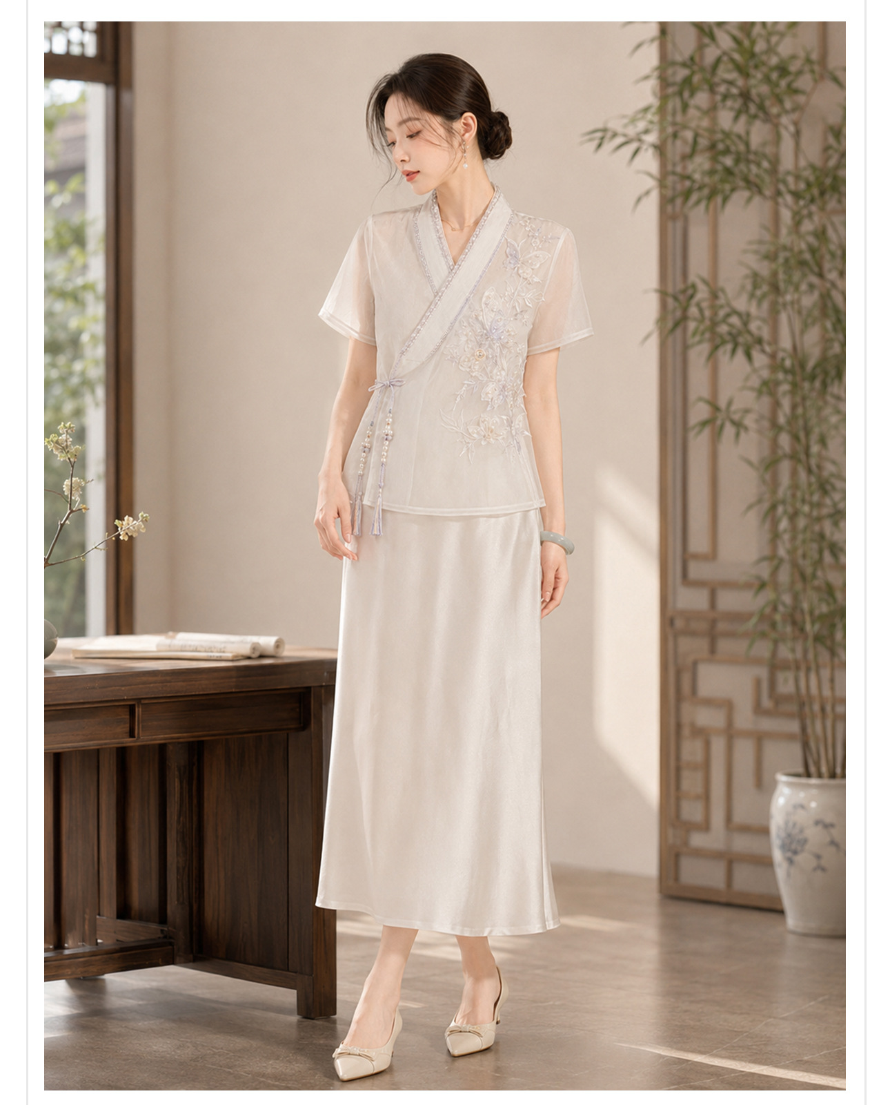 Áo sơ mi nữ cổ chữ V thêu túi, tua nút — màu mơ chi tiết 11