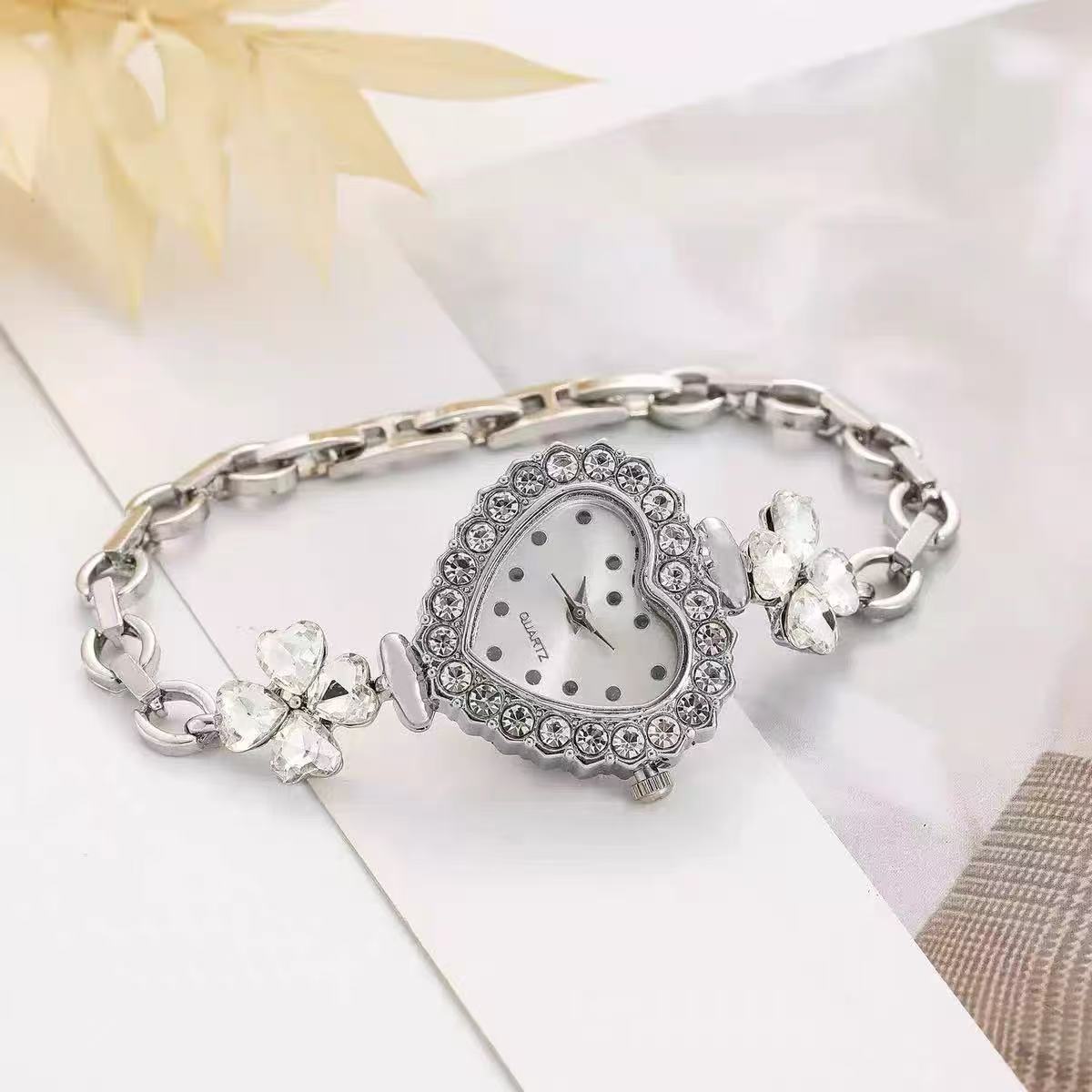 Love four-leaf clover watch-s1600