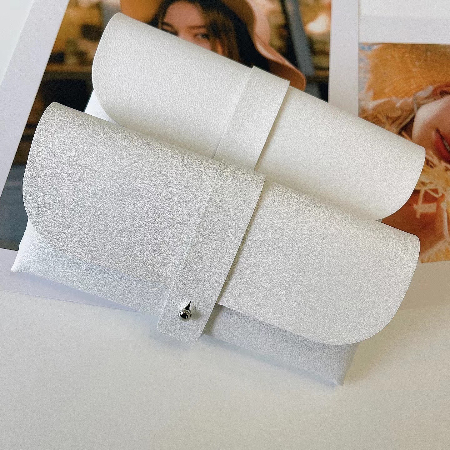 Caja de gafas de sol de moda alta calidad caja de hebilla de cuero caja de moda de alta gama personalidad caja de hierro bolsa de espejo tela