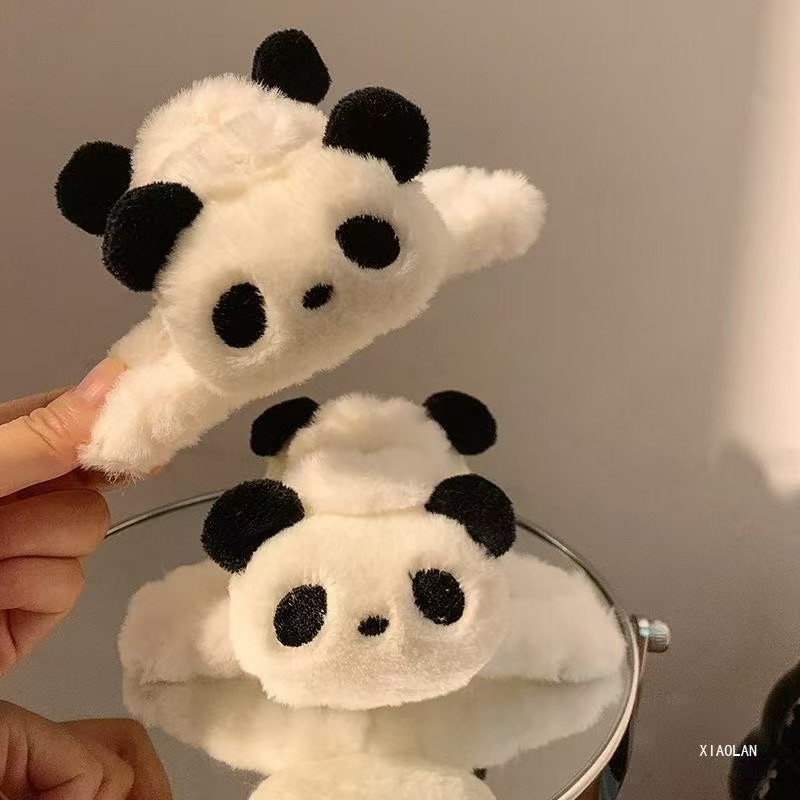 新款卡通可爱熊猫毛绒抓夹后脑勺鲨鱼夹秋冬头饰女童高马尾发夹子|undefined