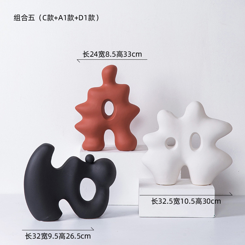 リビングルームの置物は軽くて豪華で高級な雰囲気のお酒棚の装飾品です。