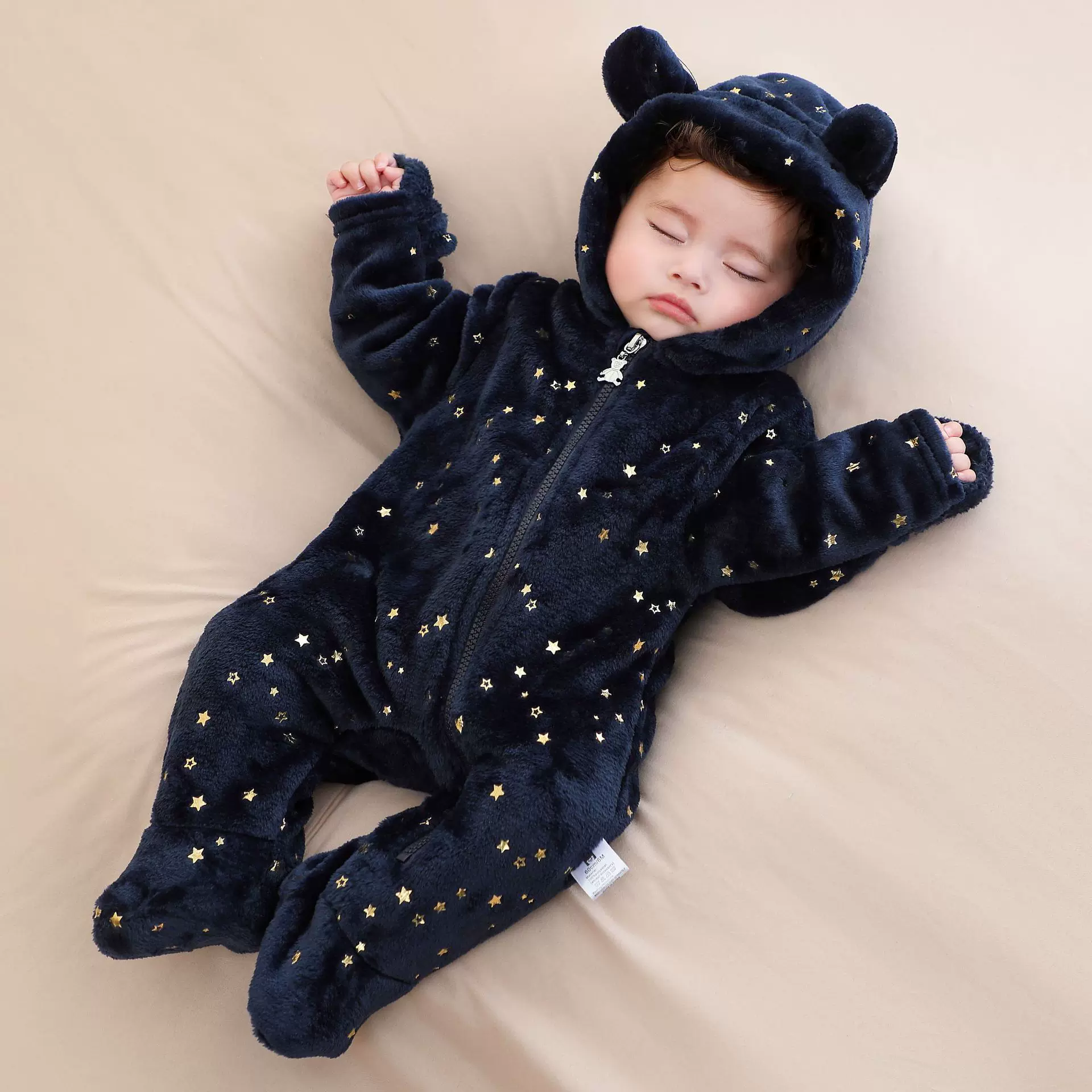 跨境新生儿衣服婴儿连体衣加绒春秋装外出服宝宝秋冬包脚哈衣爬服