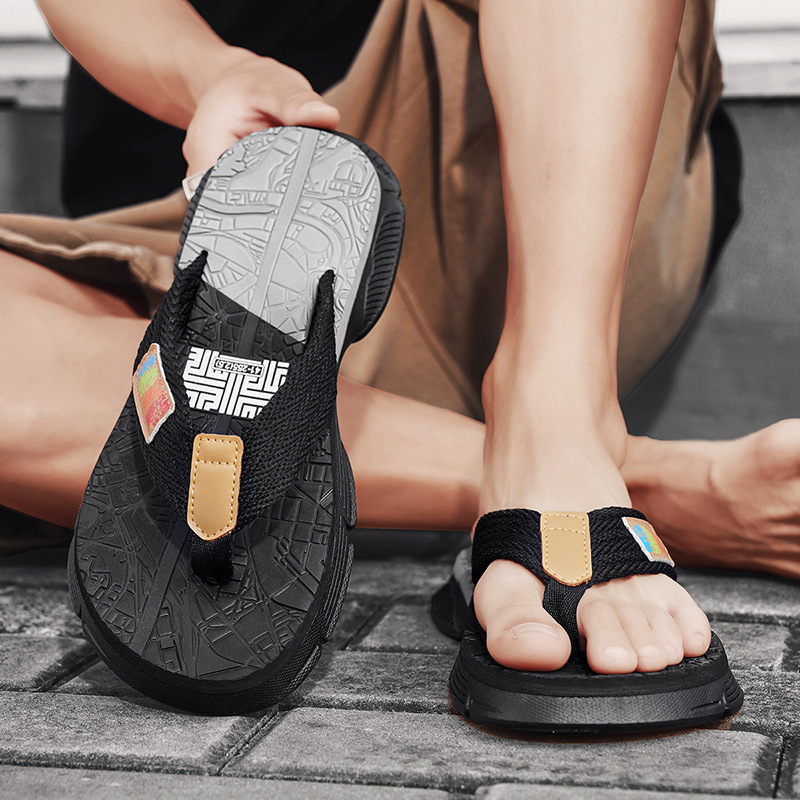 Chanclas para hombres Comercio exterior transfronterizo Verano nuevos zapatos de playa para hombres Tendencia de moda Zapatillas de uso externo