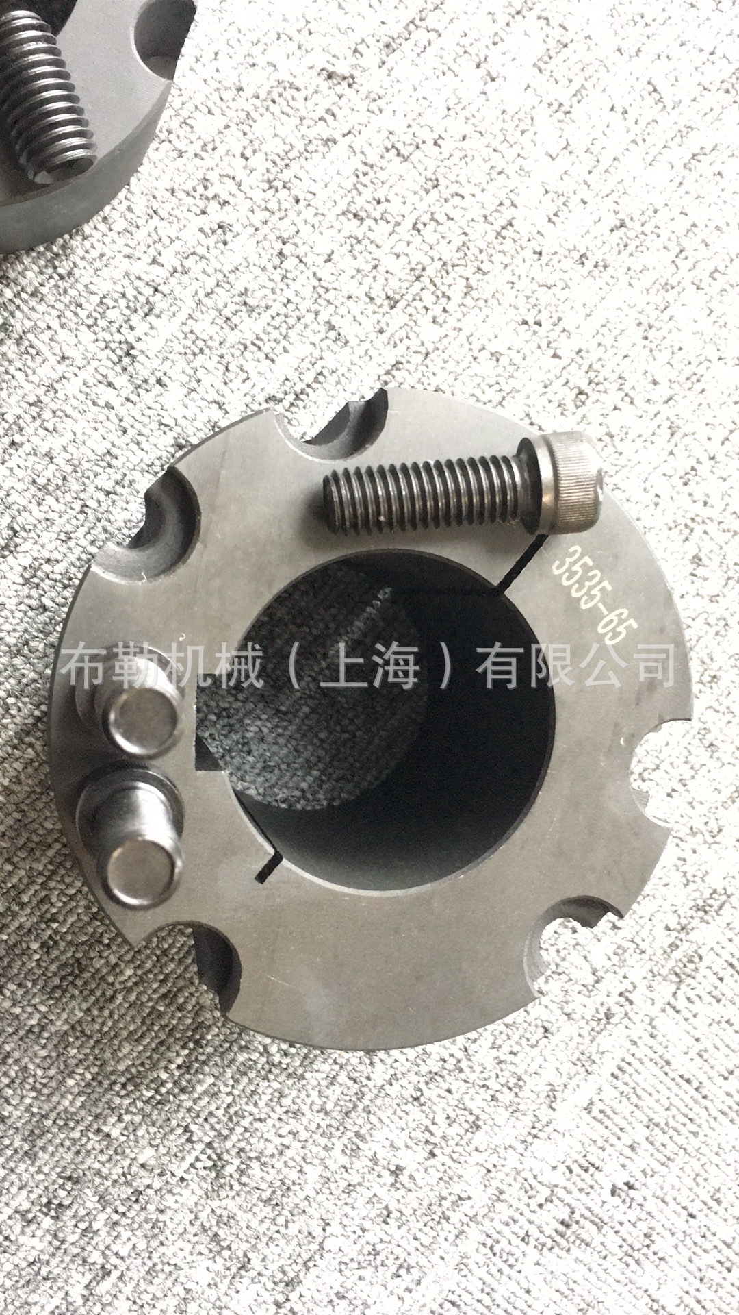 大竹县卖胀紧套欧标皮带轮SPB锥套3020马达电机链轮胶垫联轴器ZT6