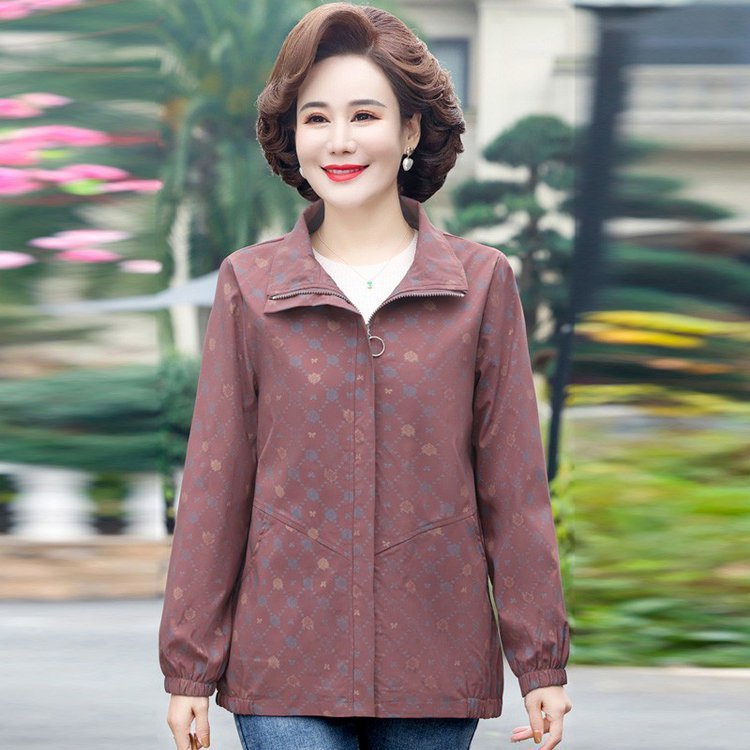 妈妈秋装外套2025新款中年女春秋洋气大码中老年人秋冬风衣夹克女|undefined