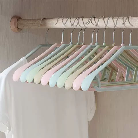 宽肩无痕加粗塑料衣架 家用服装衣服撑挂衣架铁钩衣架子厂家直销