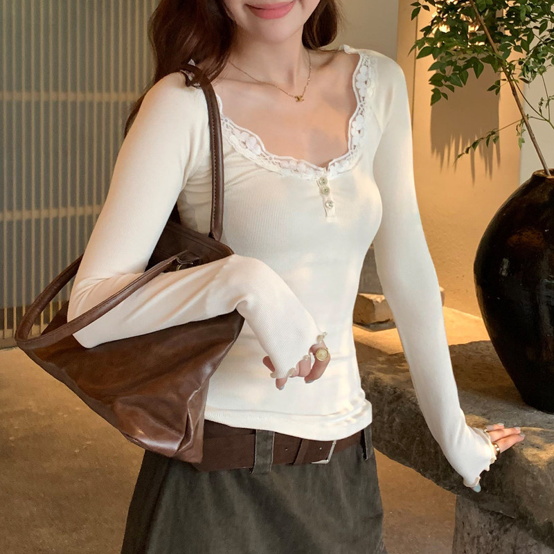 Apricot-colored lace trim ribbed U-neck long-sleeve T-shirt, women's new spring/autumn collection, versatile, slim-fit, and elegant top Apricot-colored lace trim ribbed U-neck long-sleeve T-shirt, women's new spring/autumn collection, versatile, slim-fit, and elegant top