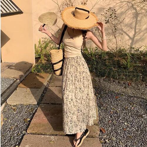 Chiffon pleated floral skirt, women's summer 2026 new style, retro draping mid-length, temperament, big a-line dress