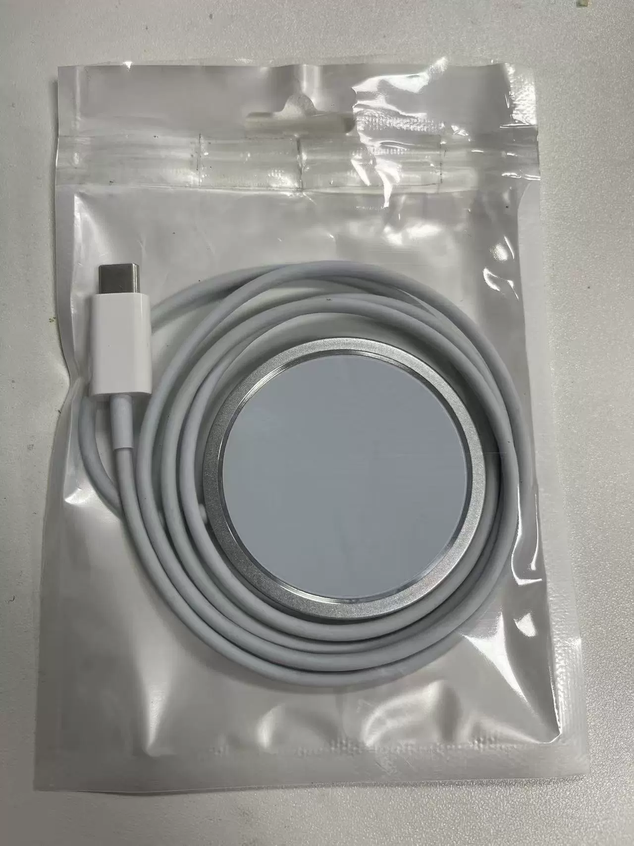 Новый Magnetic MagSafe беспроводная зарядка, подходящая для Apple iPhone12, поп-ап окно зарядка 15W