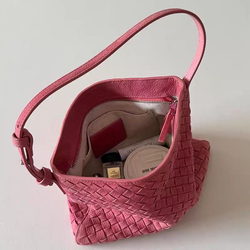 Pink Suede Hand-Held Tote Bag for Women 2025 New Style Light Luxury Niche Exquisite Commuter Shoulder Bag Pink Suede Hand-Held Tote Bag for Women 2025 New Style Light Luxury Niche Exquisite Commuter Shoulder Bag