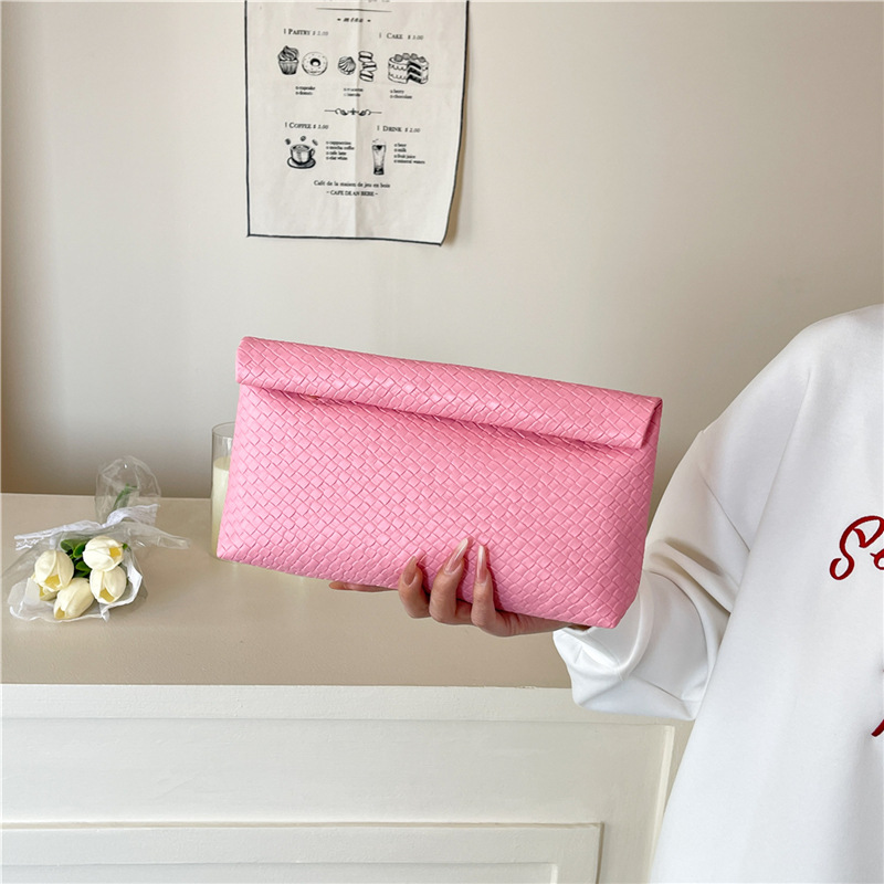 Bolsa de mano de gran capacidad popular de color sólido de alta calidad personalidad de mujer cena casual temperamento de estilo exterior