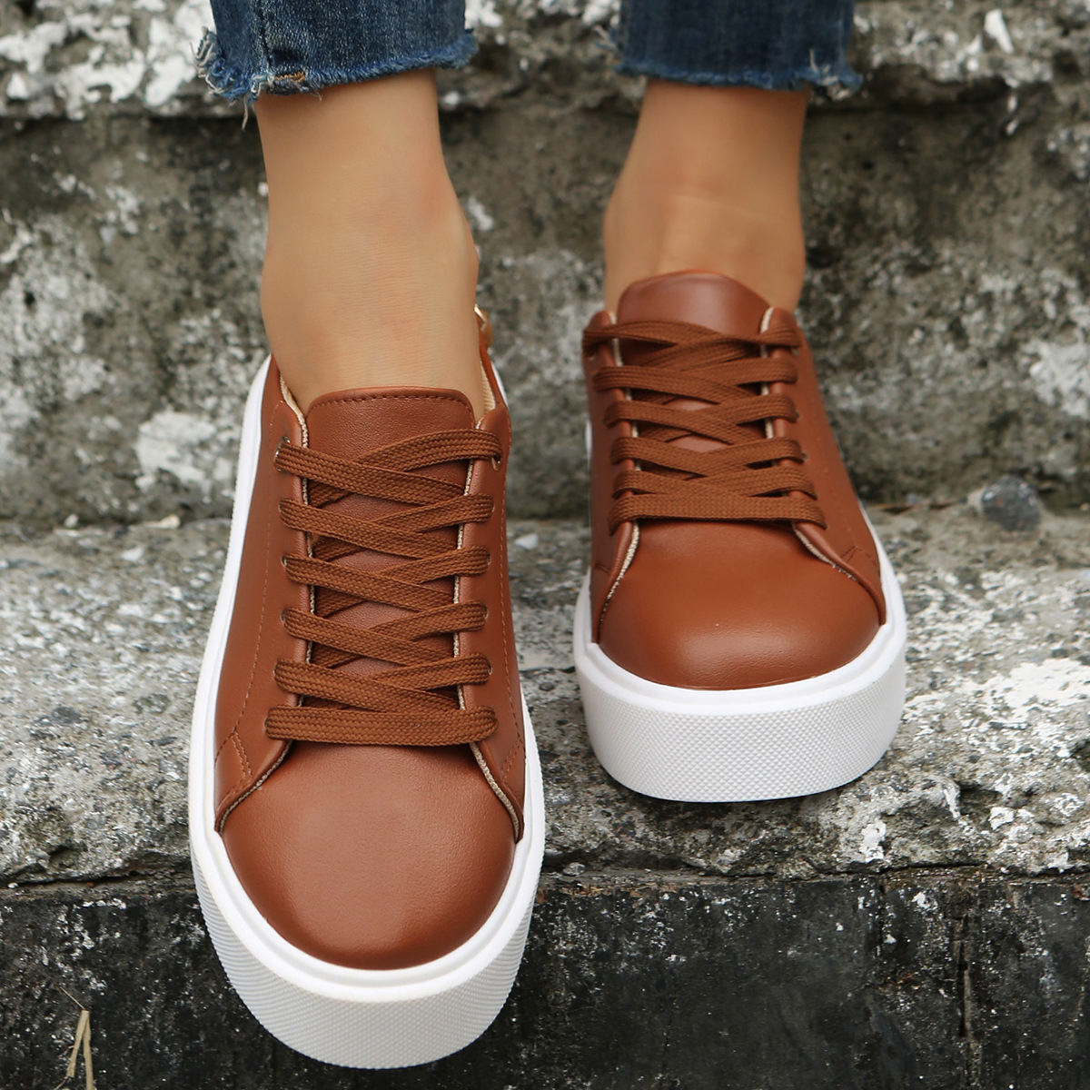 Women's Sports Solid Color Round Toe Sneakers display picture 4