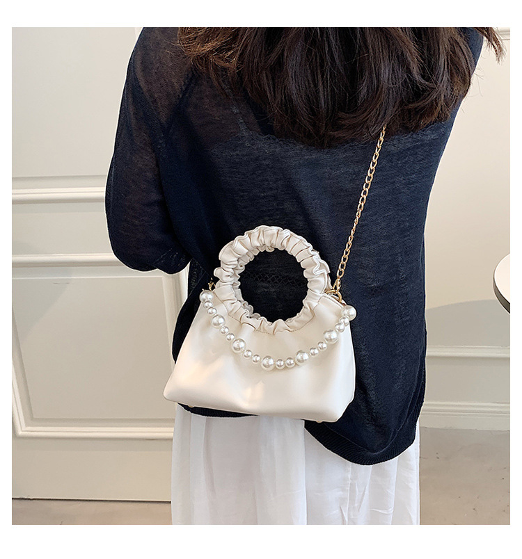 Wholesale Pleated Pearl Chain Solid Color Handbag Nihaojewelry display picture 217