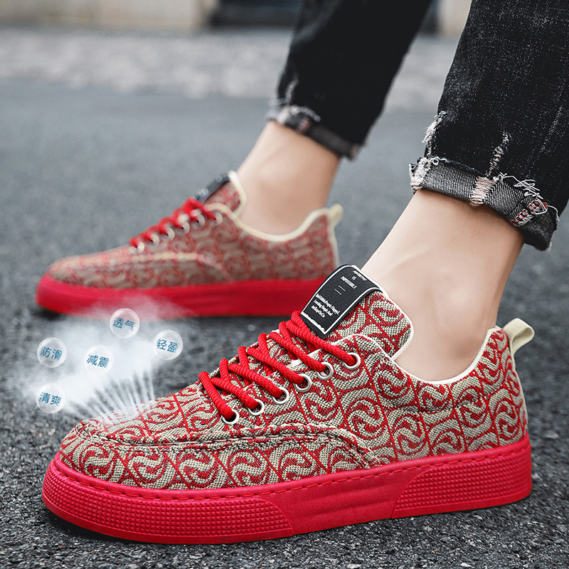 Zapatos de lona de corte bajo para hombre verano 2025 nuevo estilo nicho de corte bajo zapatos de tabla estampados zapatos de moda casuales deportivos de plataforma para hombre