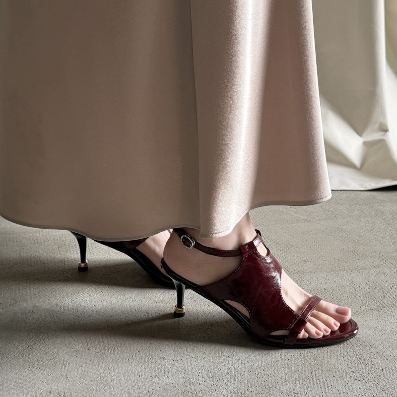 2026 Summer New Style Sandals with Round Toe, Thin Heels, High Heels, Buckle, European and American Style, Fashionable and Sexy, 7.5cm Thin Heels 2026 Summer New Style Sandals with Round Toe, Thin Heels, High Heels, Buckle, European and American Style, Fashionable and Sexy, 7.5cm Thin Heels