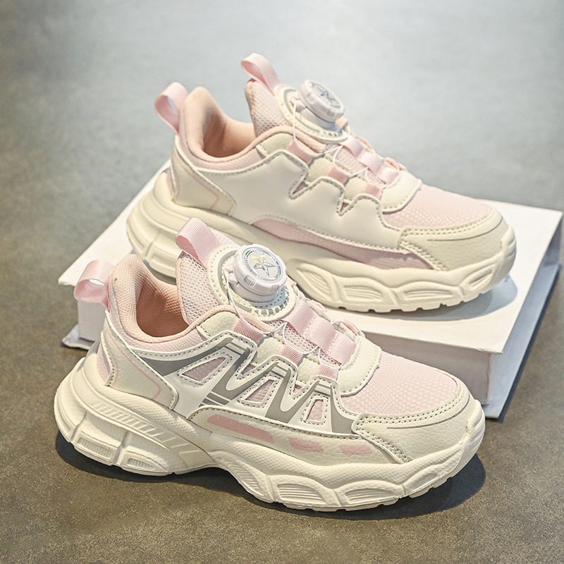 Zapatos deportivos para niñas otoño y invierno 2025 nuevos zapatos de algodón cálidos de terciopelo para niños zapatos de paternidad para niños mayores zapatos de correr