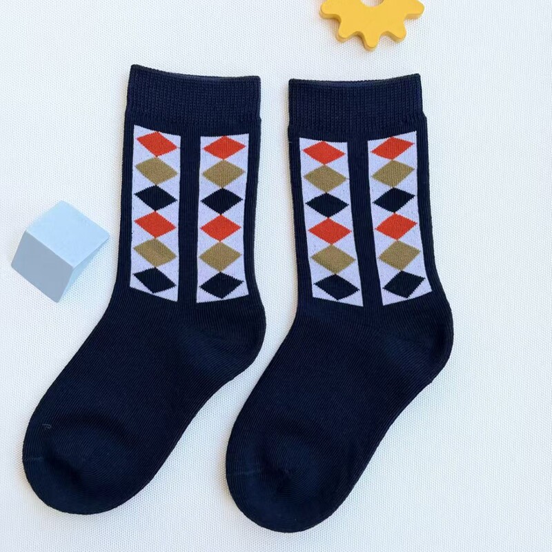 High-End Rhombus-Patterned Socks in Various Color Combinations, Eye-Catching Socks for Boys and Girls, Children's Mid-Calf Socks, Trendy