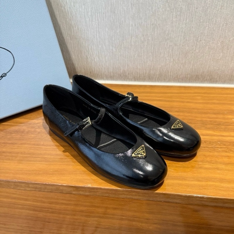 2025春秋新款英伦风芭蕾舞鞋女潮流时尚浅口百搭单鞋平底玛丽珍鞋|undefined