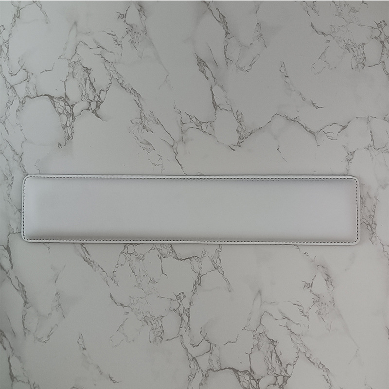 롱 패턴 화이트