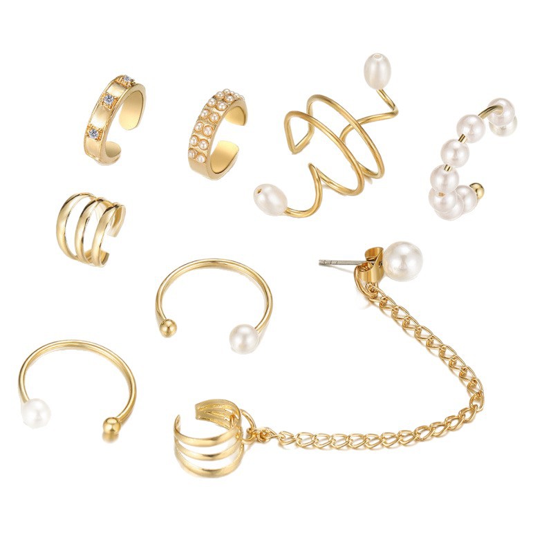 Set med örhängen med pärlor och kedja i punkstil_voghion.com