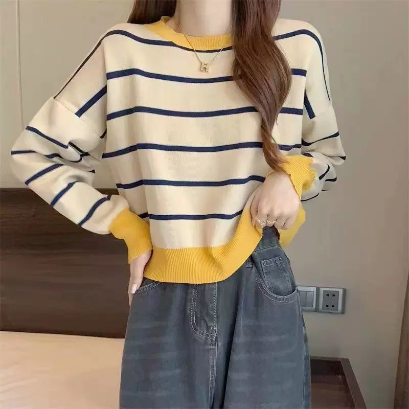 圆领条纹套头短款长袖修身针织打底衫女秋冬季女装新款毛衣上衣女