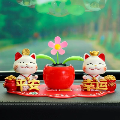 Car ornaments, Wealth and Treasure Cat Car
