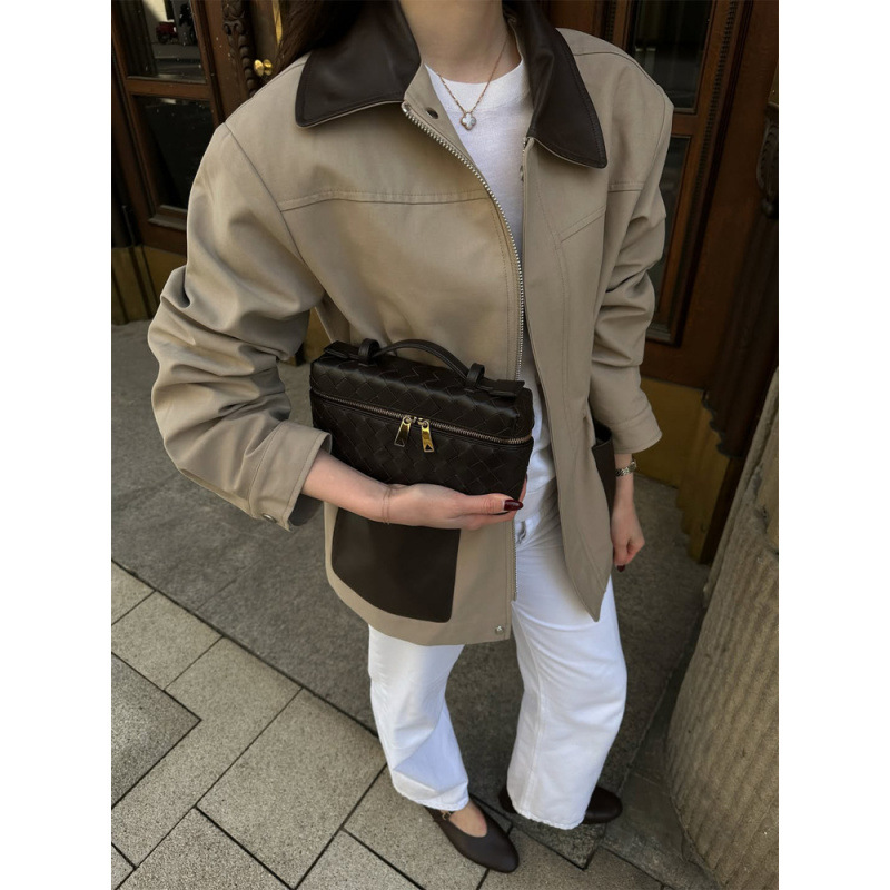 Temperamento de moda cuello de cuero bolsillo decoración chaqueta de mujer 2026 otoño nuevo estilo transfronterizo Europa y Estados Unidos comercio exterior al por mayor