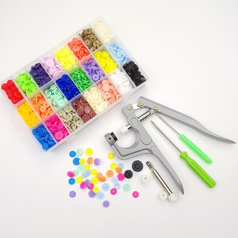 アマゾンt5プラスチック四合ボタン樹脂ボタン子供縫いなしカラーボタンステルスプラスチック暗ボタンdiy|undefined