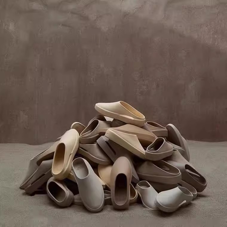 Ciabatte da uomo in cocco di alta qualità, sandali casual slip-on antiscivolo alla moda per esterni, ideali per la spiaggia e gli sport all'aria aperta, versatili per uomo._voghion.com
