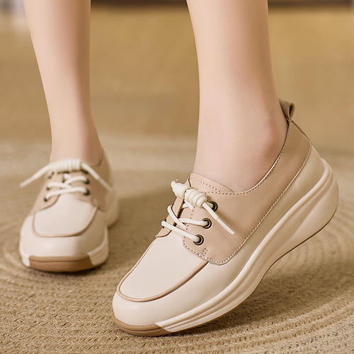 35-44 large size foreign trade mother's shoes autumn new style comfortable soft bottom soft surface breathable white shoes casual rocking shoes