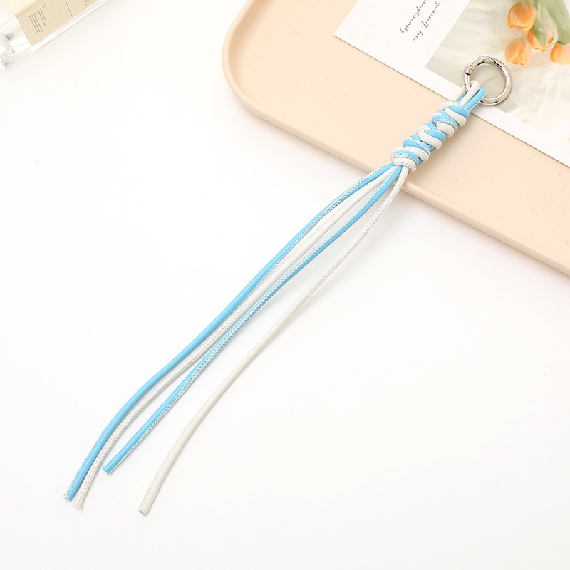 Nuevo tipo de cuerdas de cuero PU llavero colgante in bolsos de moda colgante cadena accesorios DIY tejido a mano