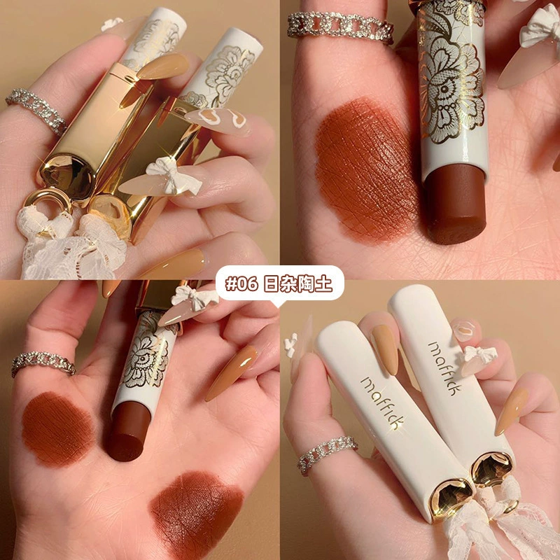 Производитель Source Maffick Mofi Mofi Mi Kei Lace Moist Mats Mats Light Velvet Lipstick Woman Red Lipstick Woman