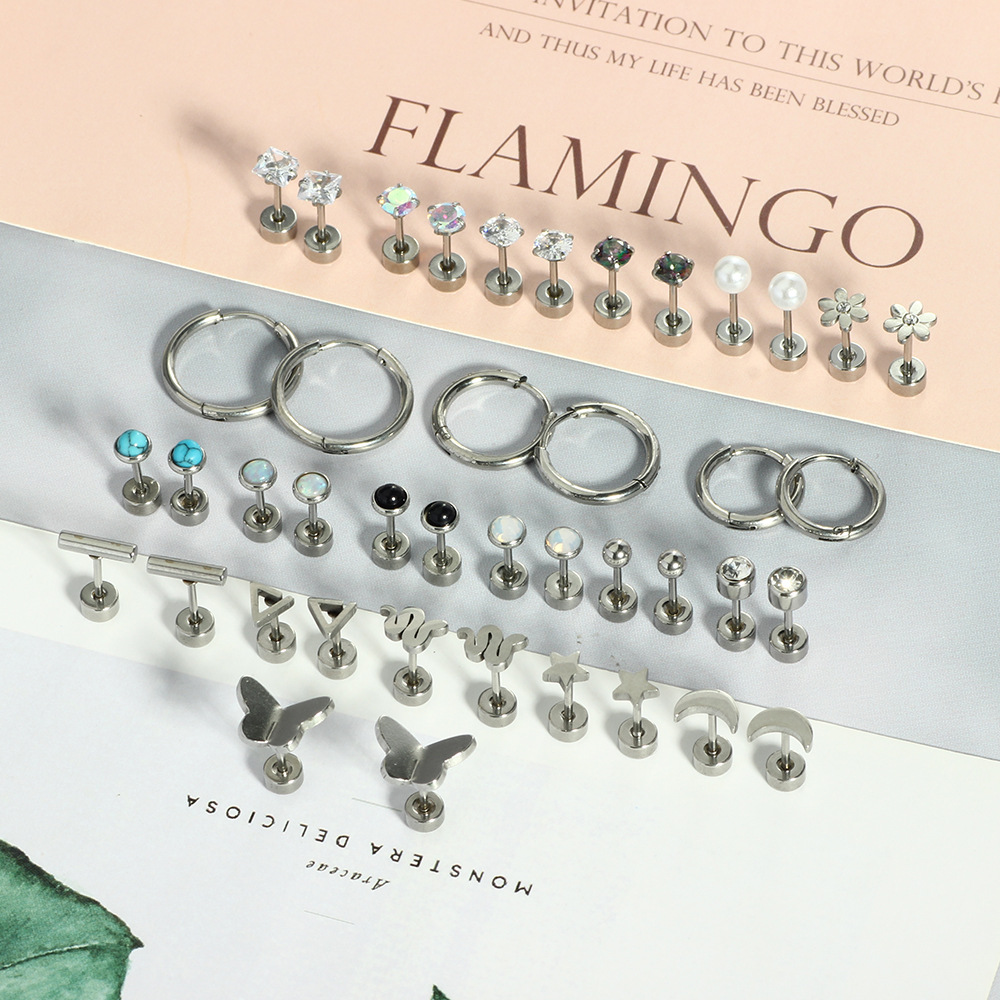 Pointed titanium steel lip stud product view