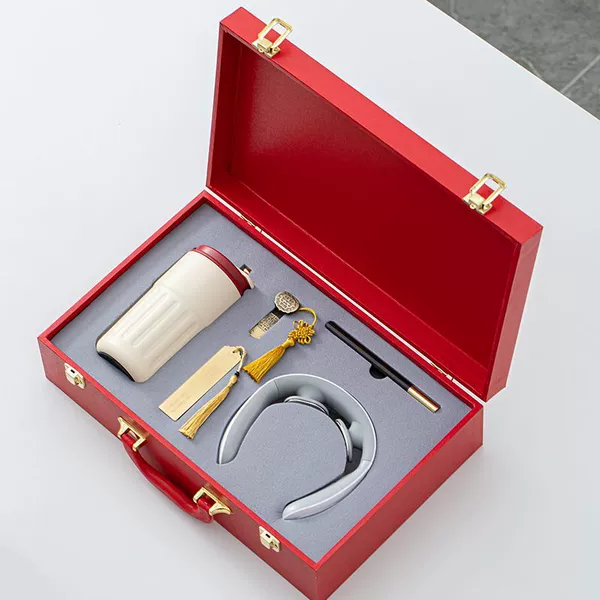 Coffee USB flash drive, red set, with neck protection