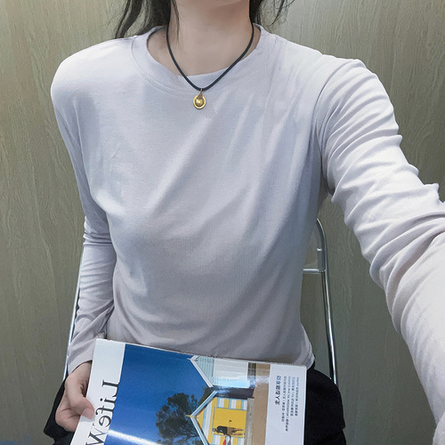 【】Round neck threaded long-sleeved warm inner layering shirt, versatile solid color women's autumn and winter round neck sweater