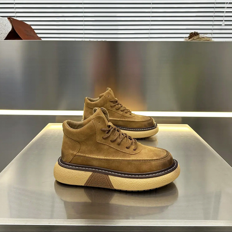 Moda masculina versátil martin botas camurça leve na moda de alta qualidade confortável retro outono sapatos de couro de sola grossa botas masculinas