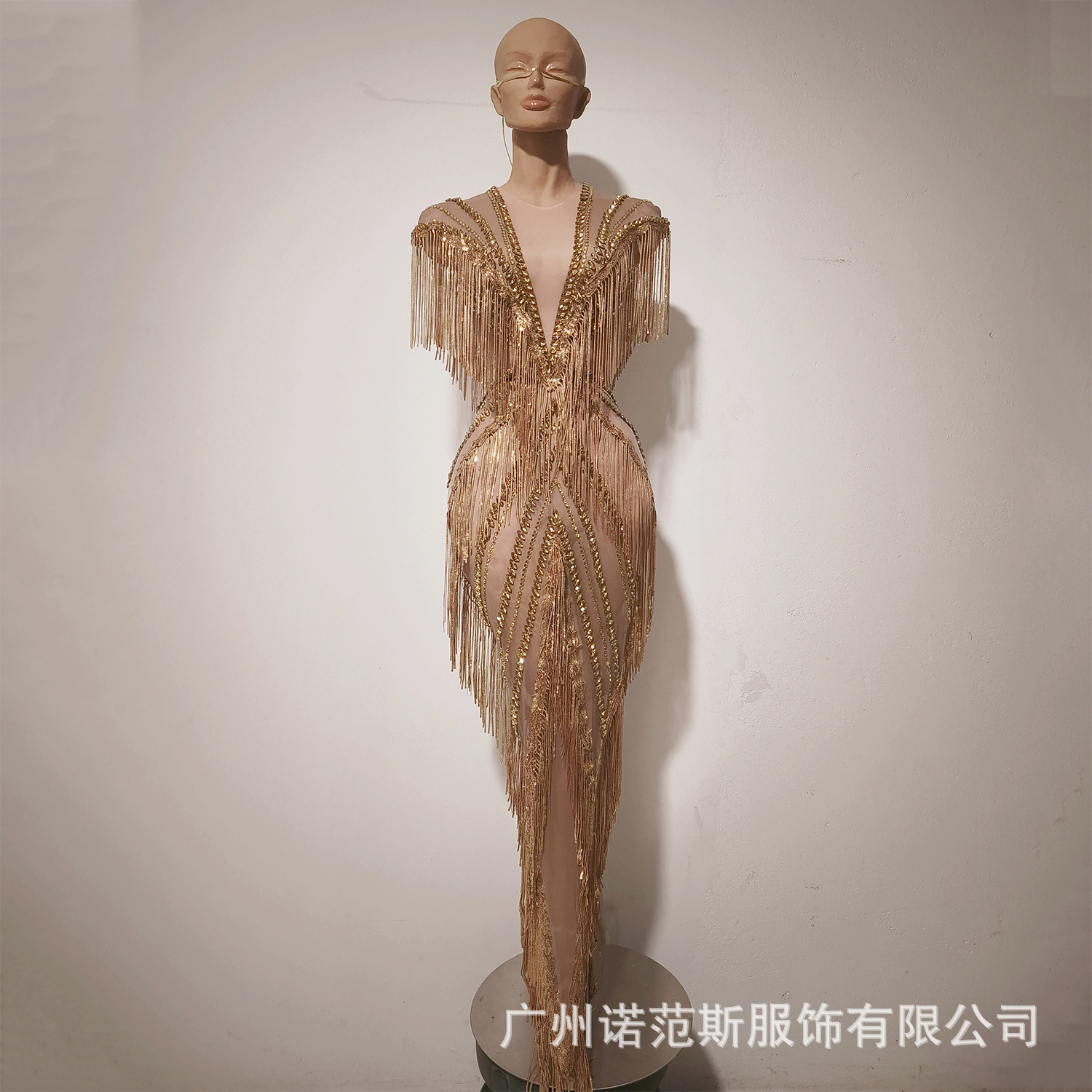 Fashionable and Elegant Gold Tassel Rhinestone Deep V-Neck Cinched Waist Slim-Fit Long Dress Red Carpet Runway Singer Engagement Banquet Evening Dress