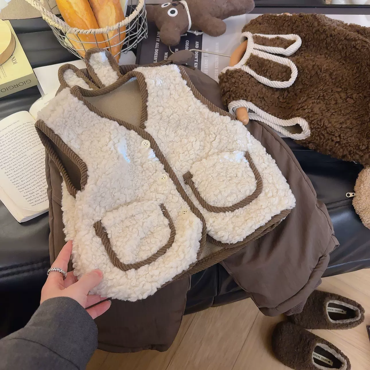 儿童新款马甲女童纯色休闲马甲男童春秋外穿加绒保暖时尚秋冬开衫