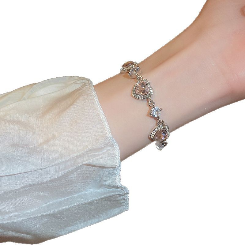 Pulsera de flores de metal transfronteriza europea y americana, nicho femenino, sentido de alta gama, pulsera simple y versátil, accesorios de joyería de lujo ligeros de moda