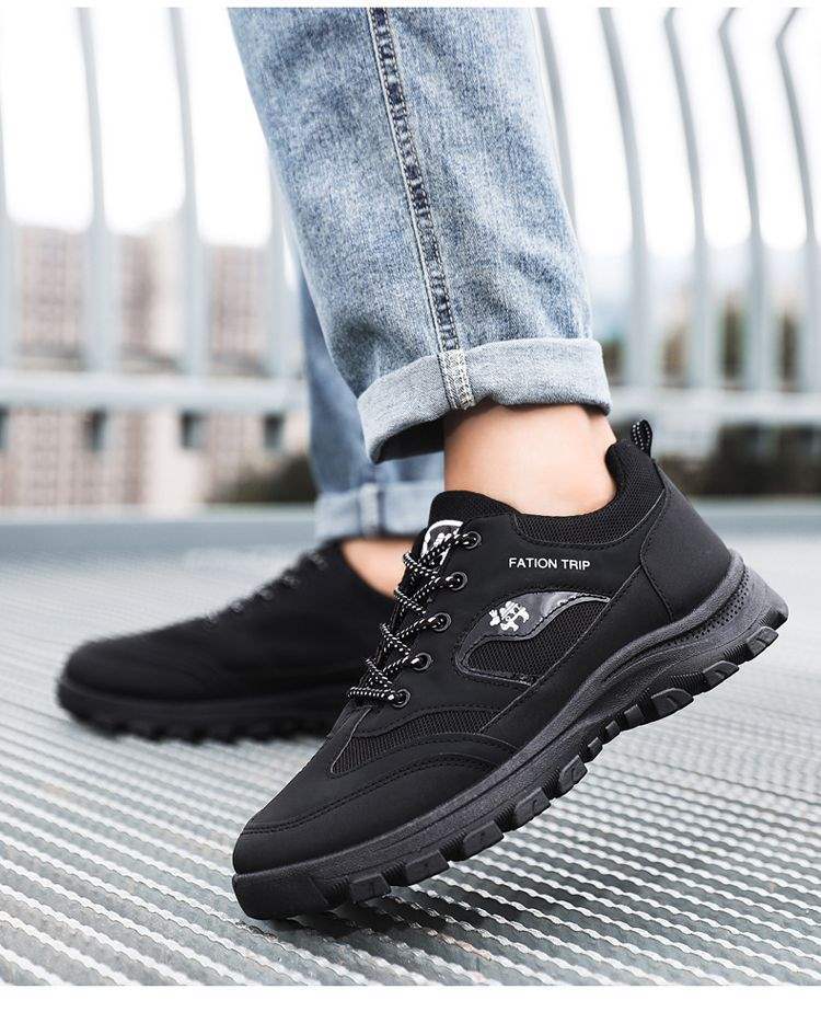 ShoeGlobe Construction Site Outdoor Middle-Aged And Elderly Sports Shoes Mountaineering Men's Wear-Resistant Waterproof Anti-Slip_voghion.com