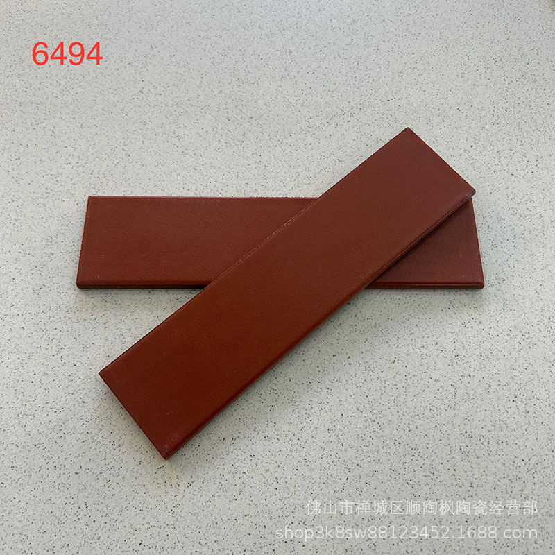 60x240通体の外壁のれんがの赤い毛を引くヌードルのれんがの工事の別荘はまねることによってれんがを切り裂いて家のつや消しのタイルを建てます。|undefined