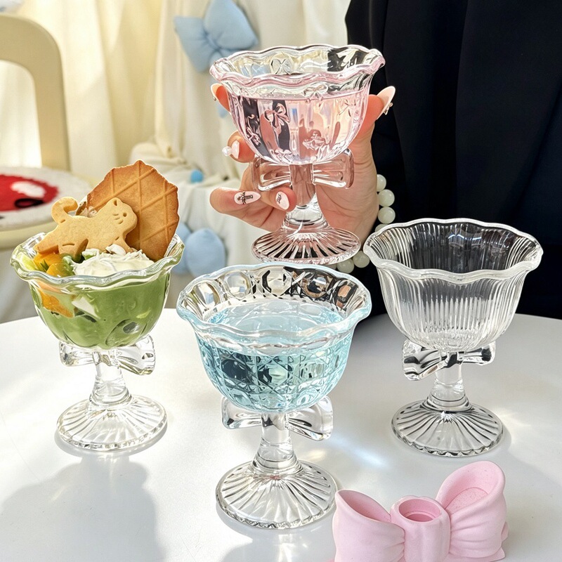 Highly attractive bow-tie highball glass, ice cream jelly cup, champagne sweet wine cocktail glass, coffee glass cup Highly attractive bow-tie highball glass, ice cream jelly cup, champagne sweet wine cocktail glass, coffee glass cup