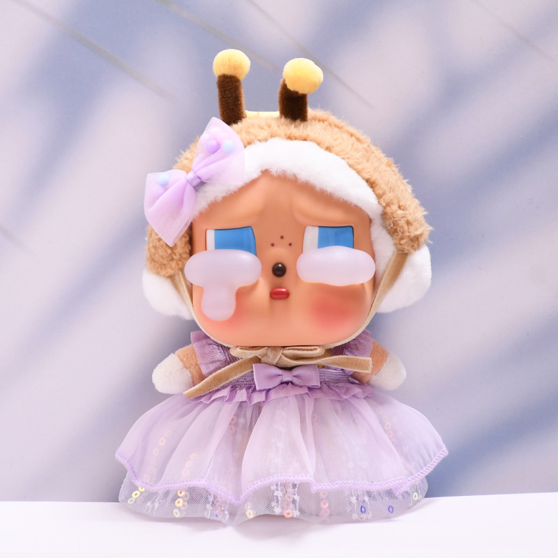 ただの子供服】泣く子供の涙の工場はゴムの顔の人形をごまかします。