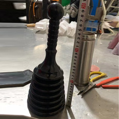 メーカーは直接に小さい便器を供給して下水道のパイプの疎通器の洗面器の水槽を吸ってトイレの用品のプラスチックを掃除します。