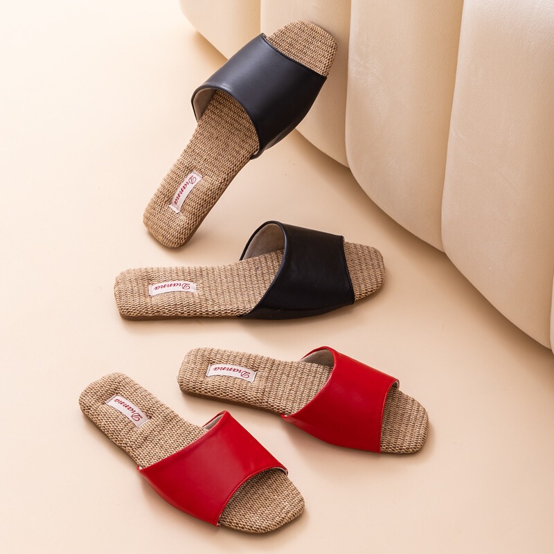 Summer Cool Rattan Slippers with a High-End Feel, Fashionable Women's Slippers for Home, Non-Slip Indoor Floor Slippers, Silent and Non-Slip for Couples Summer Cool Rattan Slippers with a High-End Feel, Fashionable Women's Slippers for Home, Non-Slip Indoor Floor Slippers, Silent and Non-Slip for Couples
