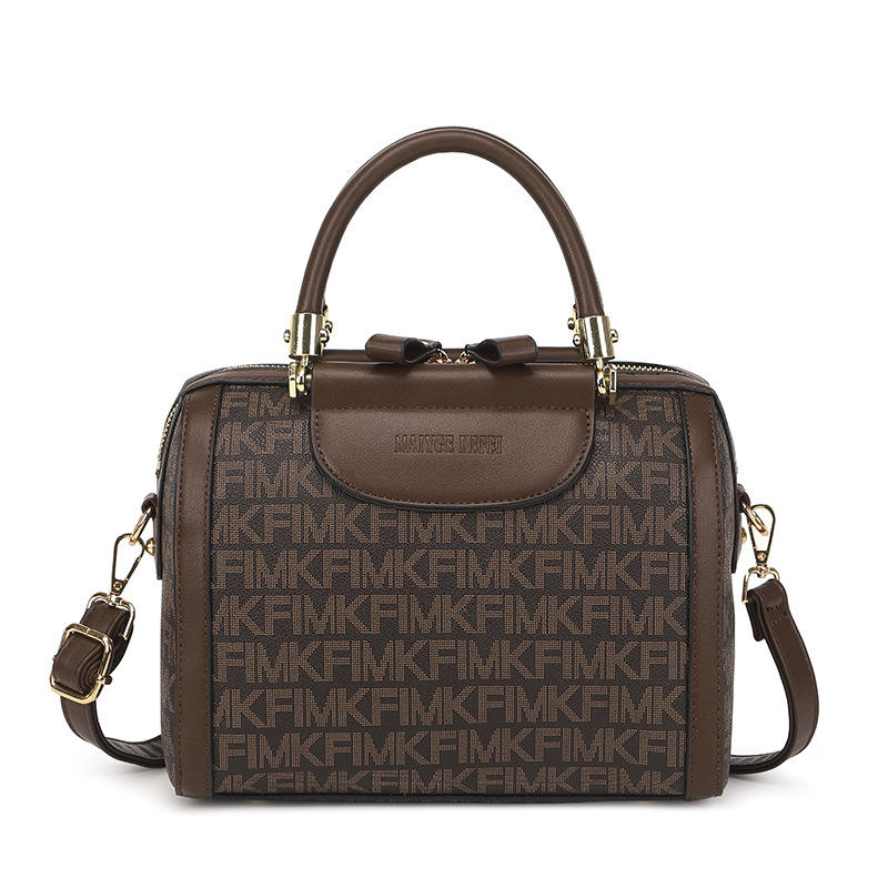 女性のための MK バッグを購入 2024 新しいトレンディなボストン枕バッグ本革ハンドバッグ多用途ショルダークロスボディ女性のバッグ
